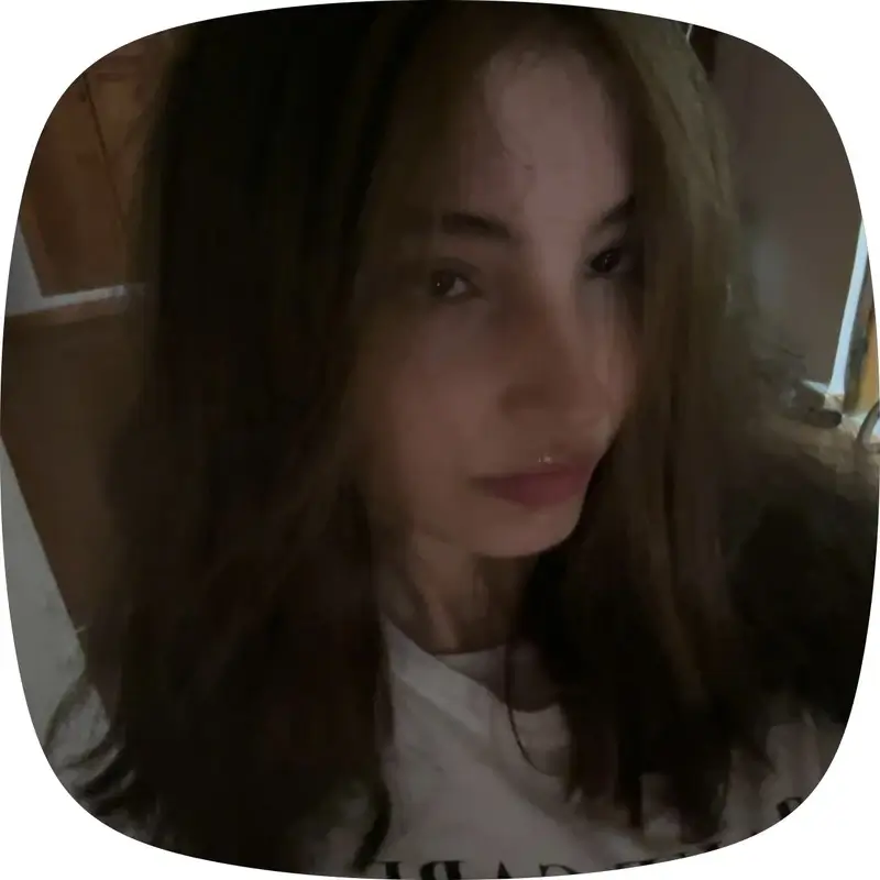 Mia from Germany chat image